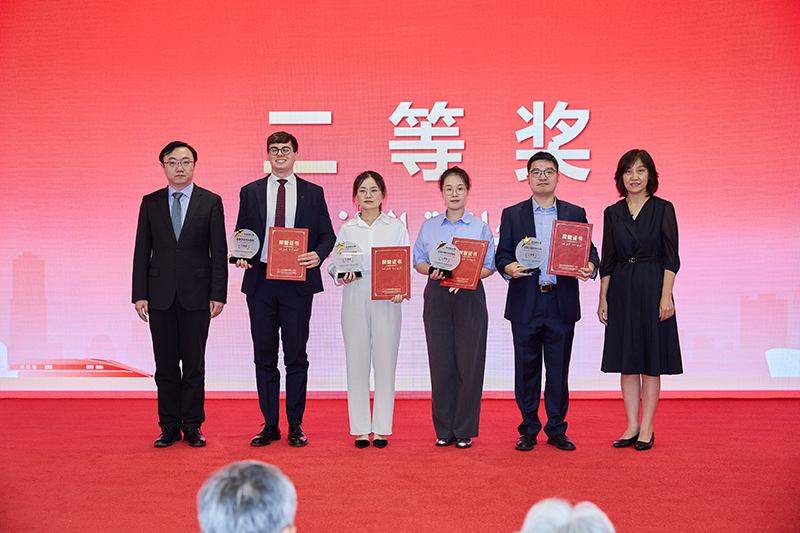 二等獎(jiǎng)獲得者合照.jpg