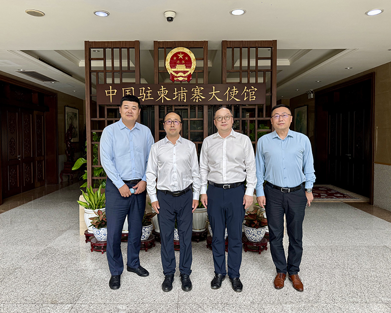 1.周家義拜會經(jīng)商處薛東公參.jpg